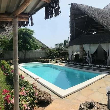 Bed and Breakfast Nyumba Ya Afrika Ватаму Экстерьер фото