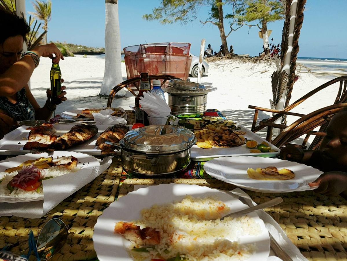 Bed and Breakfast Nyumba Ya Afrika Ватаму Экстерьер фото