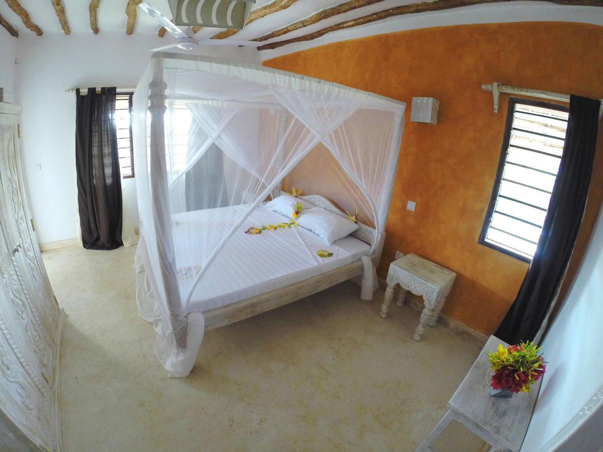 Bed and Breakfast Nyumba Ya Afrika Ватаму Экстерьер фото