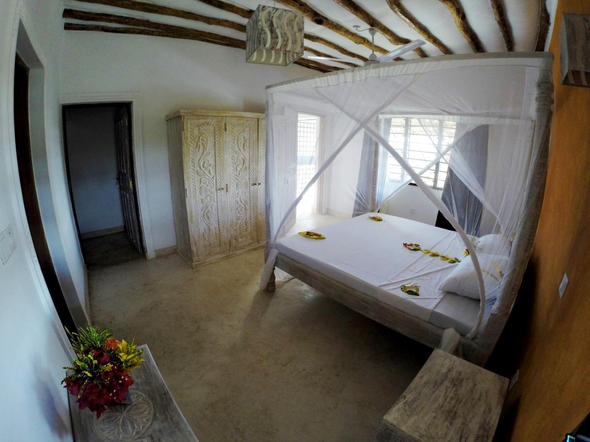 Bed and Breakfast Nyumba Ya Afrika Ватаму Экстерьер фото