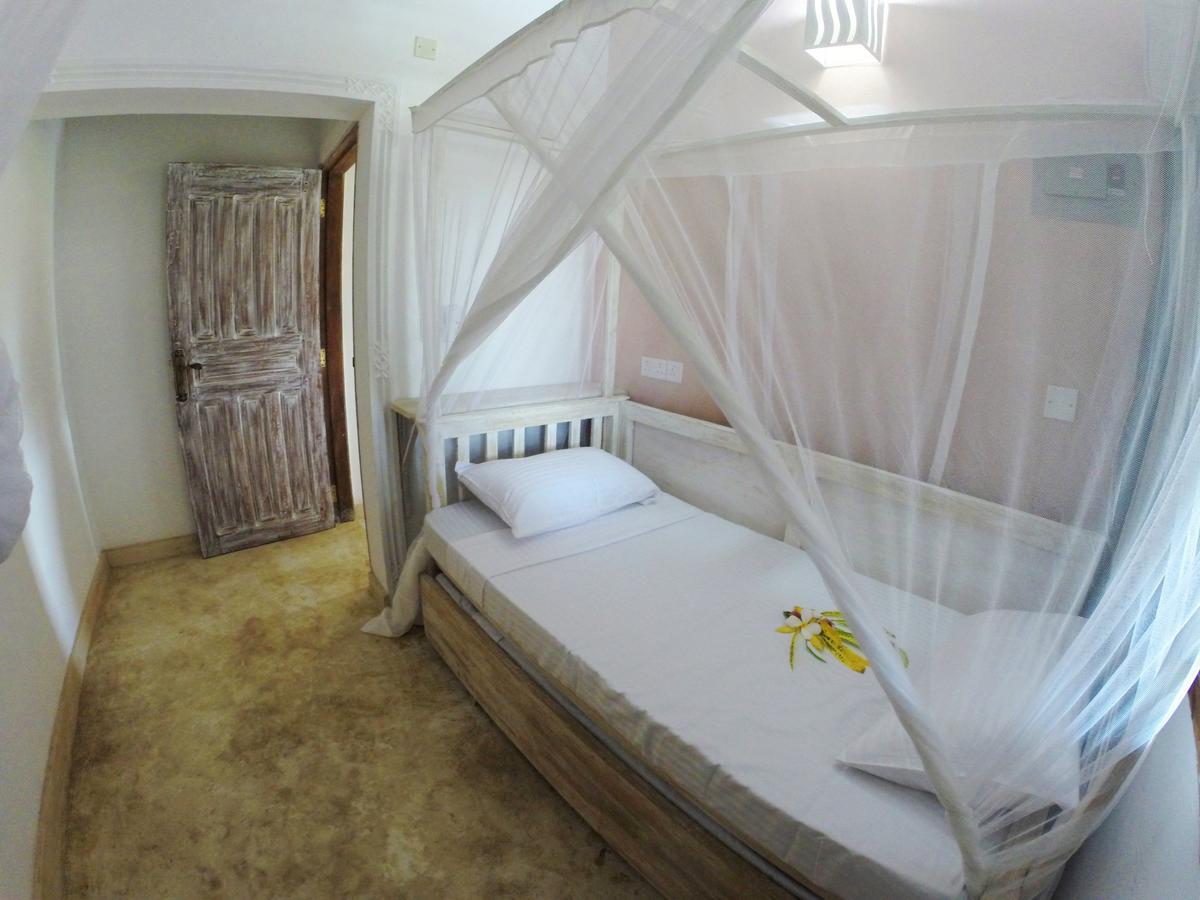 Bed and Breakfast Nyumba Ya Afrika Ватаму Экстерьер фото