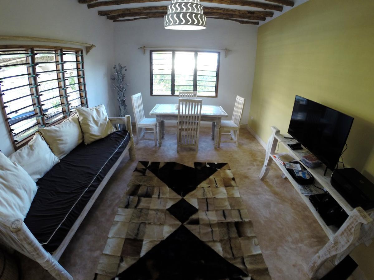 Bed and Breakfast Nyumba Ya Afrika Ватаму Экстерьер фото