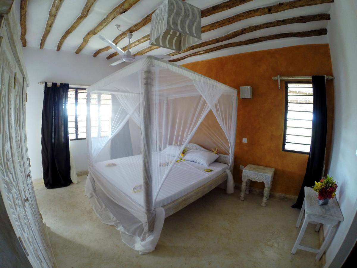 Bed and Breakfast Nyumba Ya Afrika Ватаму Экстерьер фото