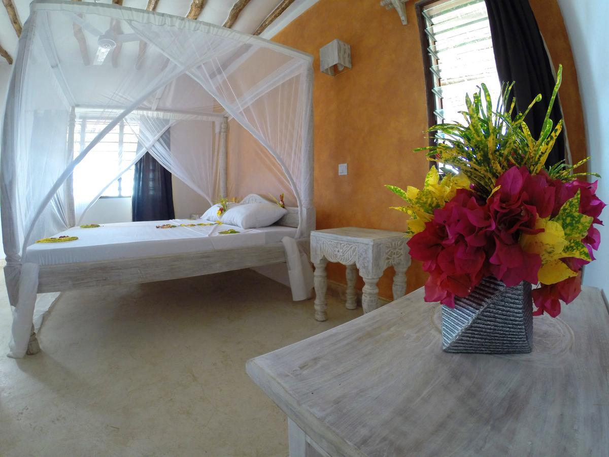 Bed and Breakfast Nyumba Ya Afrika Ватаму Экстерьер фото